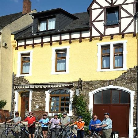 Ferienhaus Erich Bremm Mit Moselblick Neef Bagian luar foto